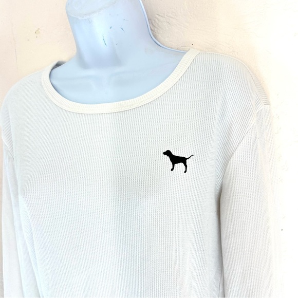 PINK Victoria's Secret Crew Neck Thermal Waffle Knit Top M White Red Tartan Logo - Picture 4 of 8